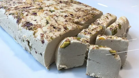 تصویر 4 از حلوا شکری فرد اعلا با عطر طبیعی کنجد